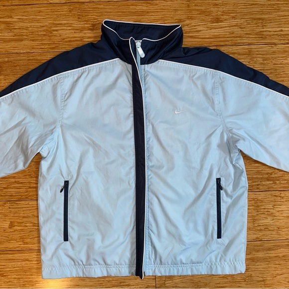 Women’s Nike Light Blue Jacket Size Medium - Picture 3 of 10